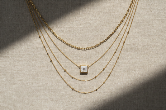 How to Layer Necklaces Like Pinterest It-Girls